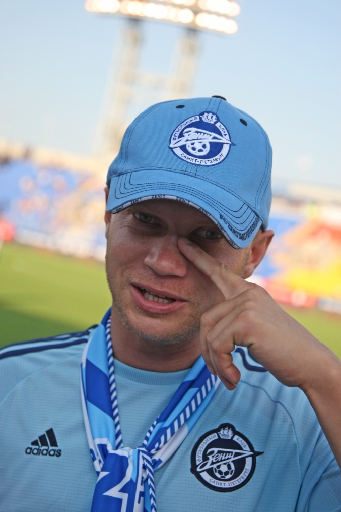 Болельщик «Зенита», актер Дмитрий Хрусталев