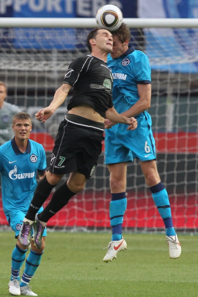 Лига Чемпионов 2010/2011 УЕФА 2010, Зенит—Униря