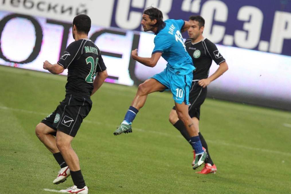 Лига Чемпионов 2010/2011 УЕФА 2010, Зенит—Униря