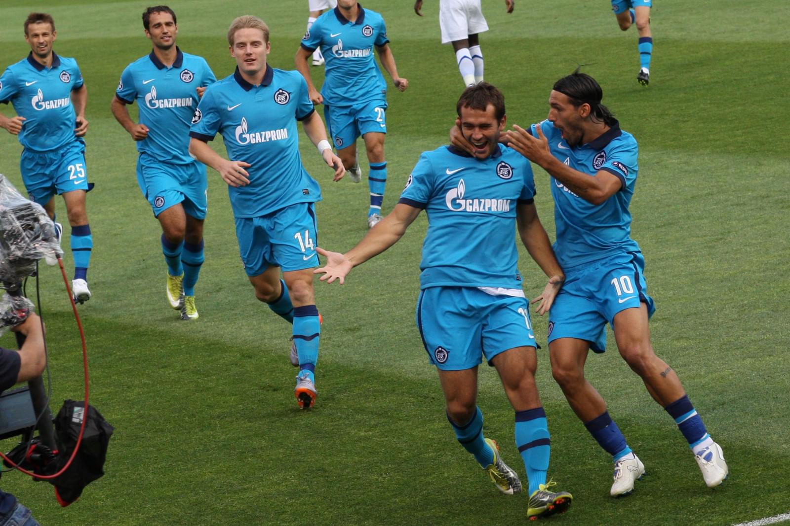 Лига чемпионов 2010/11, Плей-офф,  «Зенит» — «Осер»