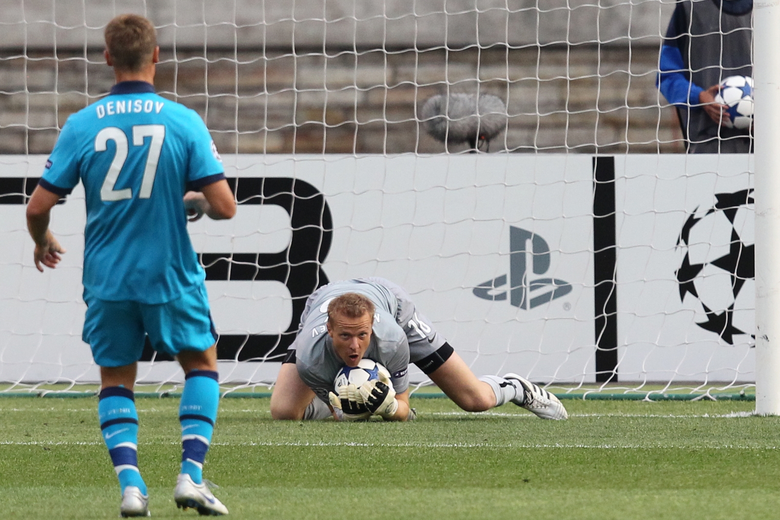 Лига чемпионов 2010/11, Плей-офф,  «Зенит» — «Осер»