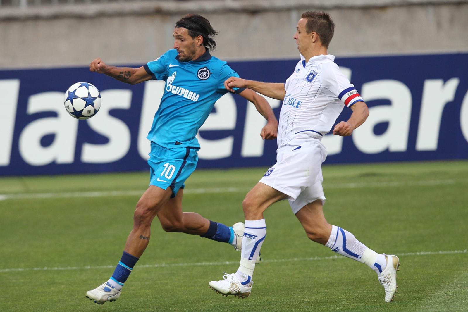 Лига чемпионов 2010/11, Плей-офф,  «Зенит» — «Осер»