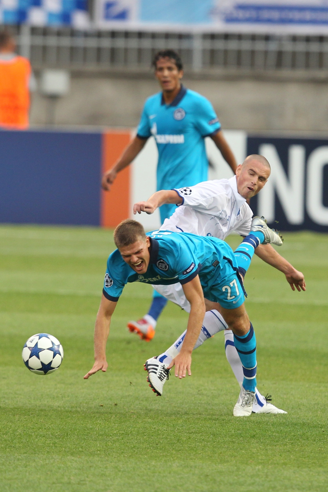 Лига чемпионов 2010/11, Плей-офф,  «Зенит» — «Осер»
