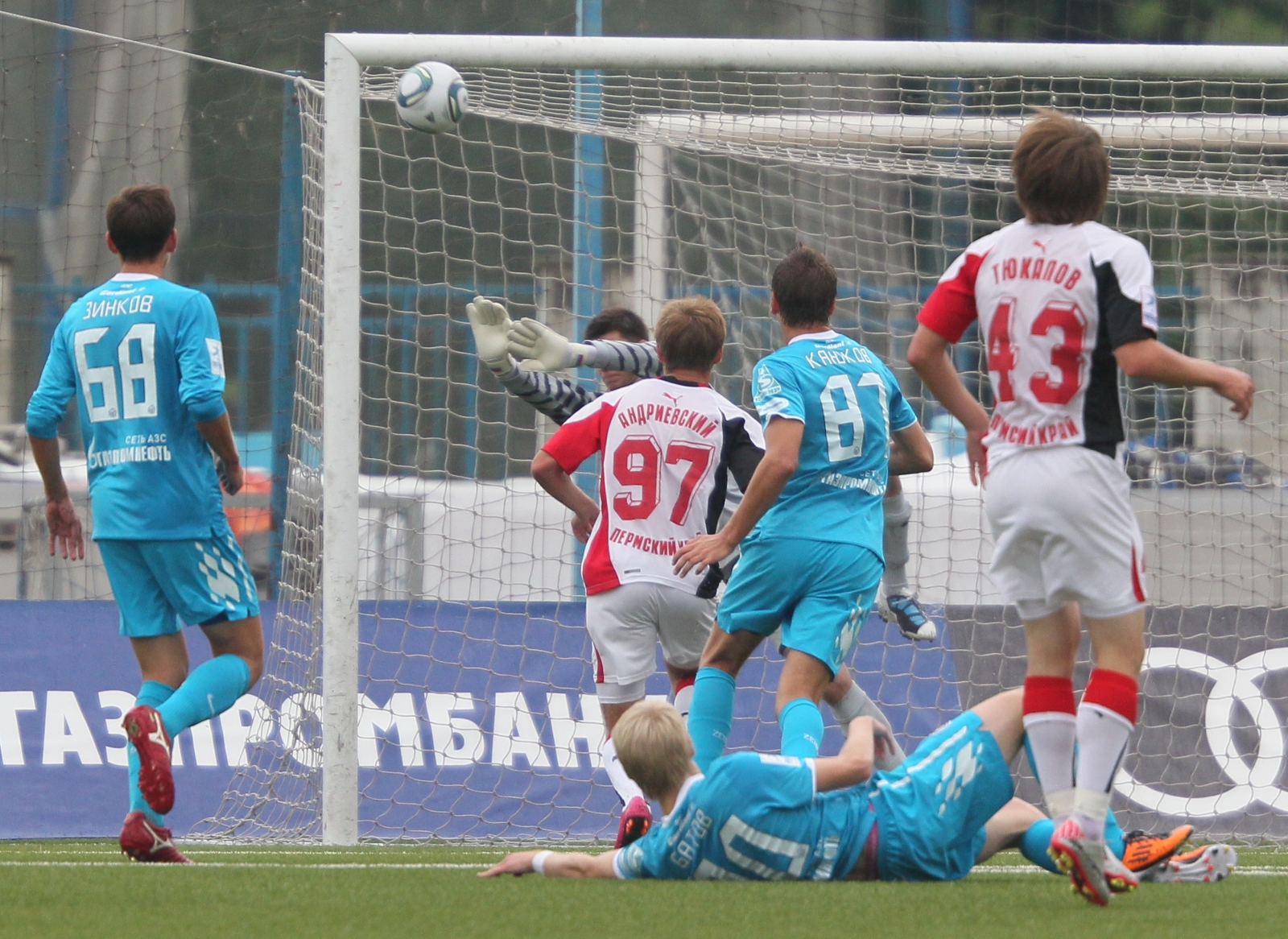 Первенство молодежных составов 2011. 20 тур. Матч Зенит — Амкар