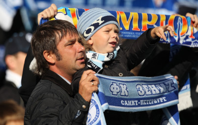 Mатч 25-го тура СОГАЗ-Чемпионата России 2011/12 «Зенит» — «Томь»