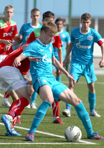 Первый юношеский турнир по футболу на Кубок Дмитрия Бесова. Матч Зенит U16 — Локомотив U16