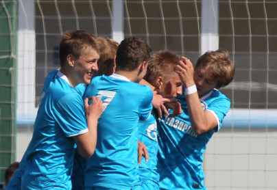 Первый юношеский турнир по футболу на Кубок Дмитрия Бесова. Матч Зенит U16 — Локомотив U16