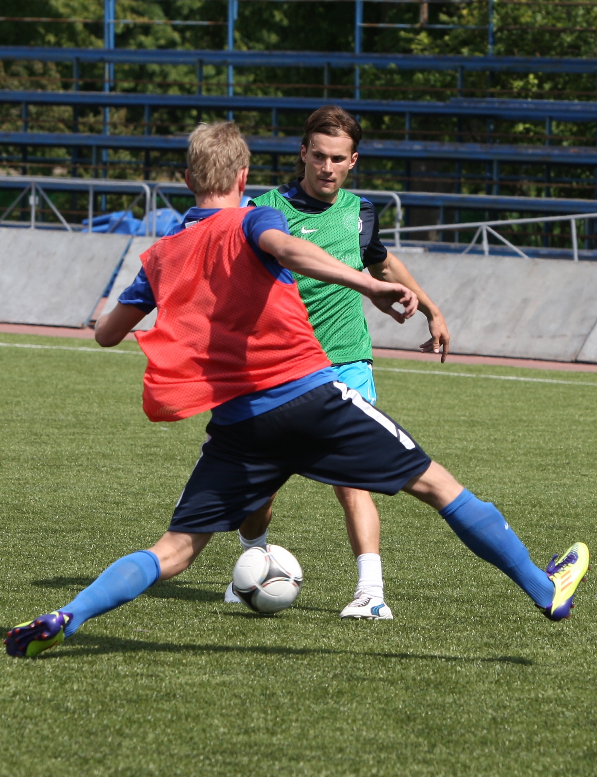 Первая тренировка футболистов молодежного состава в сезоне 2012—13