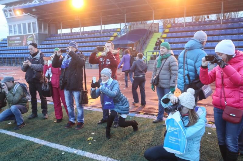 Дети из группы поддержи «Зенит-фан»