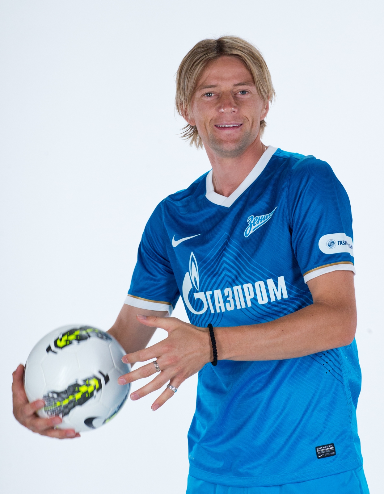 Фотосессия футболиста основного состава ФК «Зенит» сезона 2013/2014