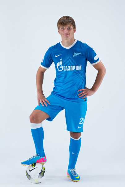 Фотосессия футболиста основного состава ФК «Зенит» сезона  2013/2014