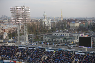 Вид большой арены стадиона Петровский