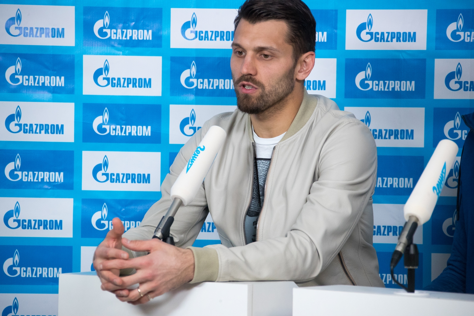 Юрий Лодыгин и Егор Бурин провели онлайн конференцию с болельщиками из «Газпрома»
