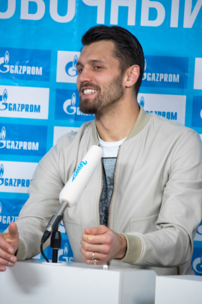 Юрий Лодыгин и Егор Бурин провели онлайн конференцию с болельщиками из «Газпрома»