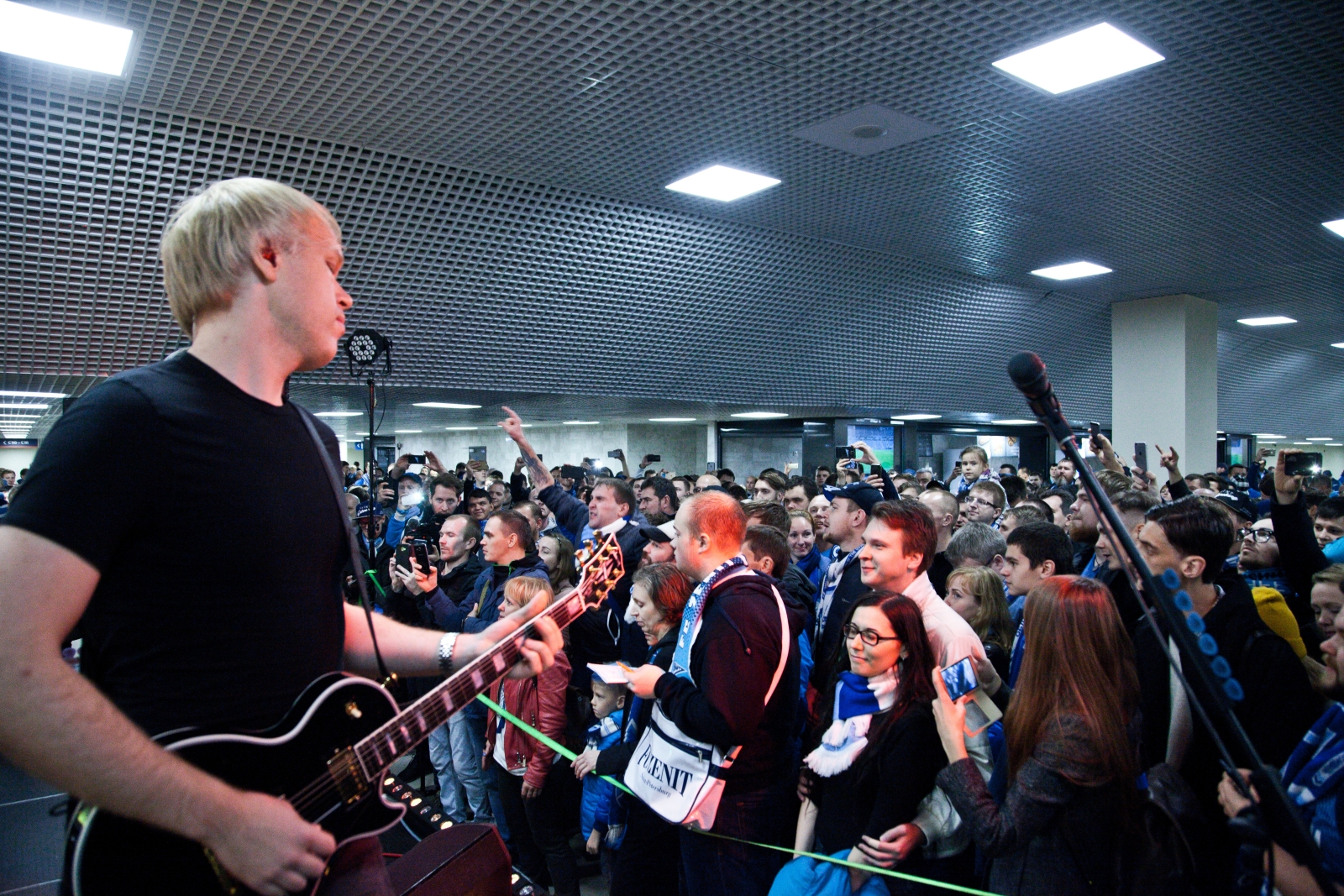 «Live на Крестовском»: концерт группы «ПилОт» перед матчем с «Уфой»