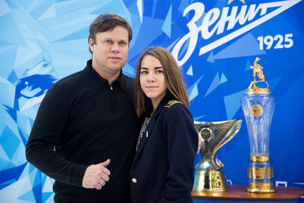 Автограф-сессия Владислава Радимова