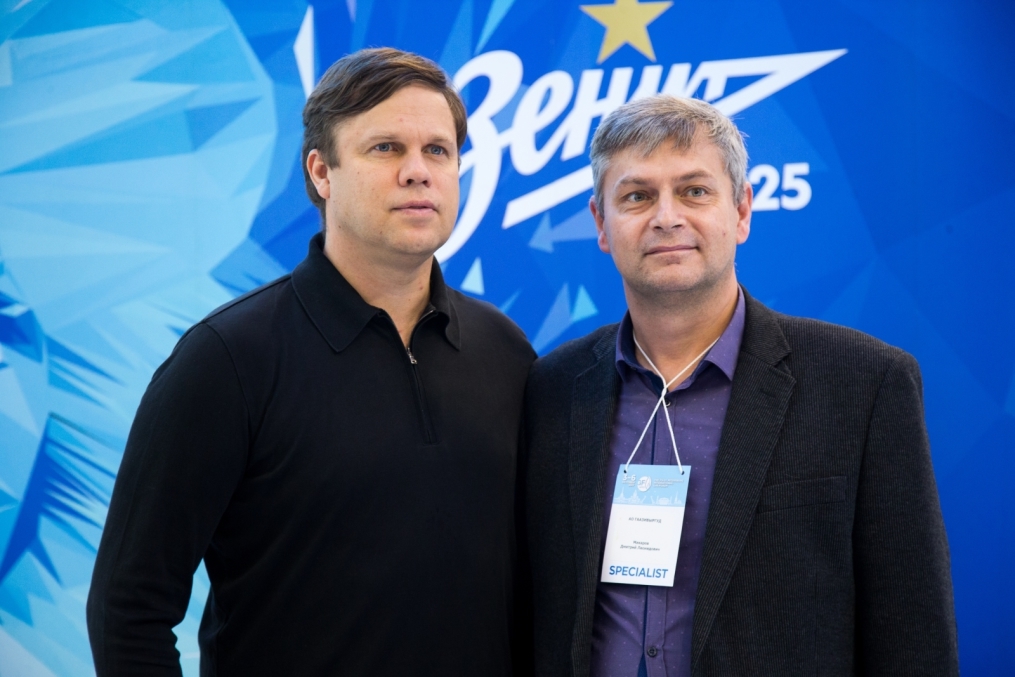 Автограф-сессия Владислава Радимова