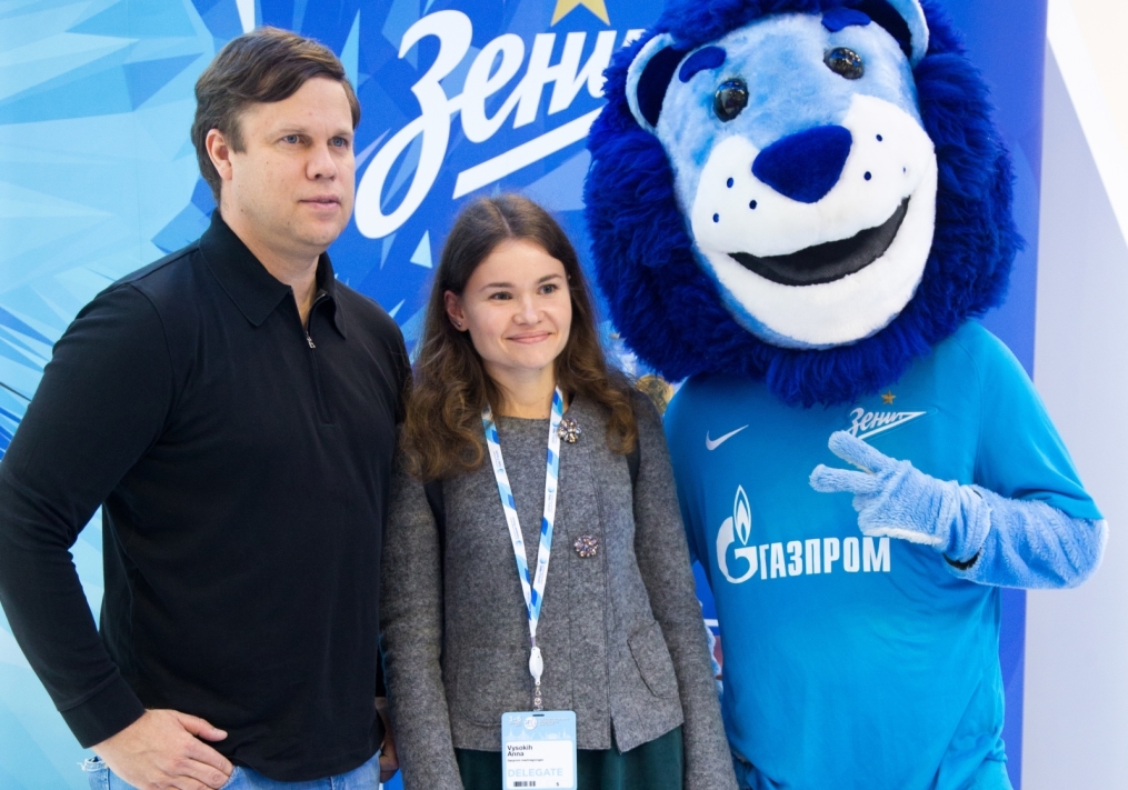 Автограф-сессия Владислава Радимова