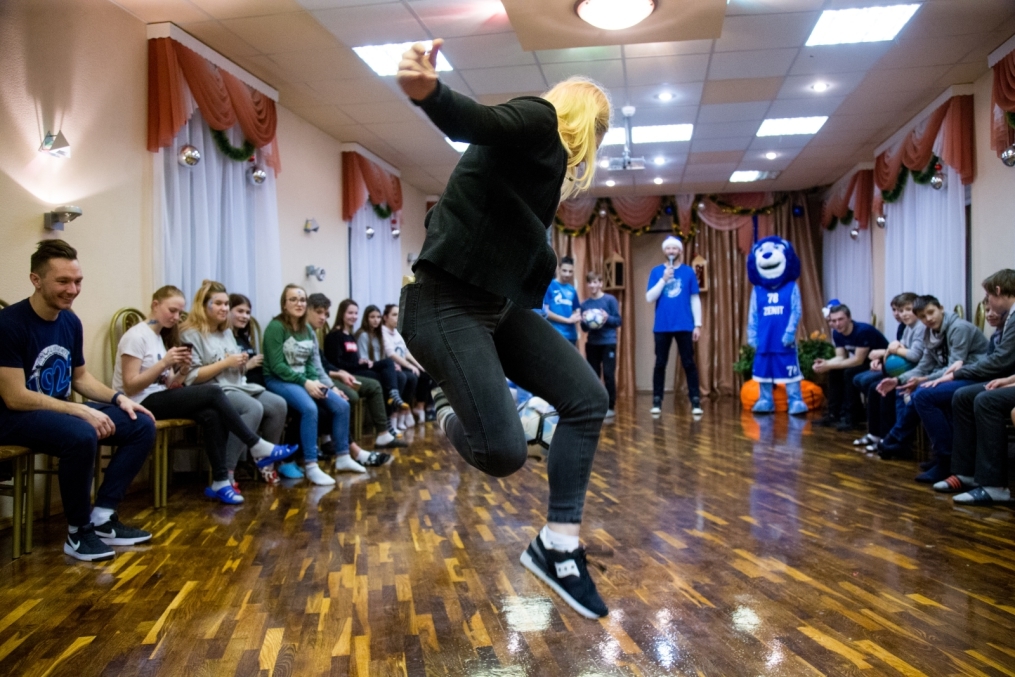 Клуб Добрых Дел: «Новогодний рейс» сине-бело-голубых 