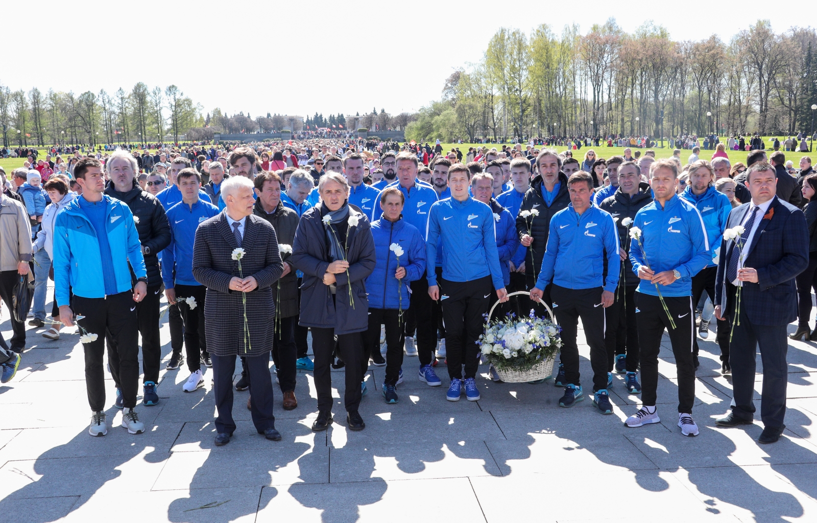 «Зенит» на Пискаревском мемориале
