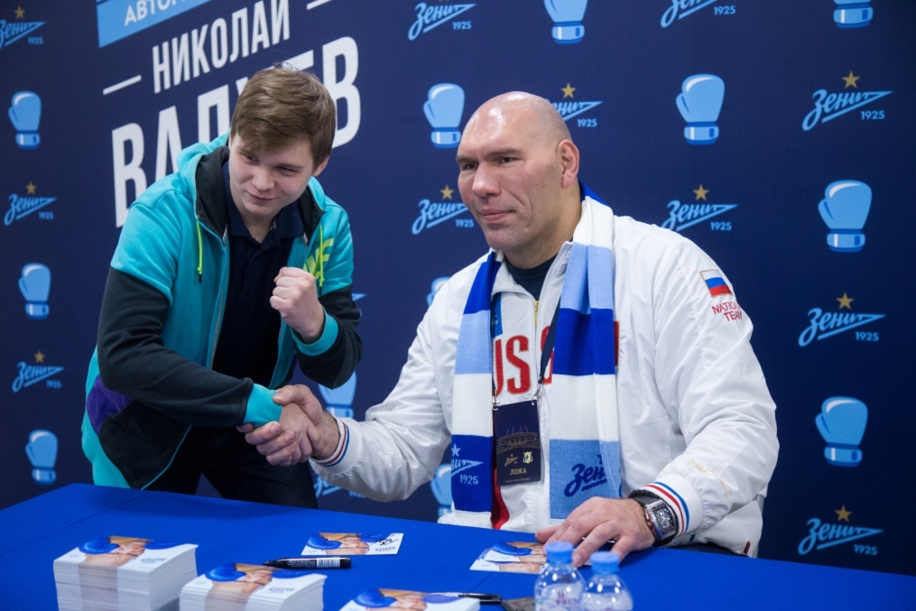 «Фан-Променад» на матче «Зенит» — «Ростов»