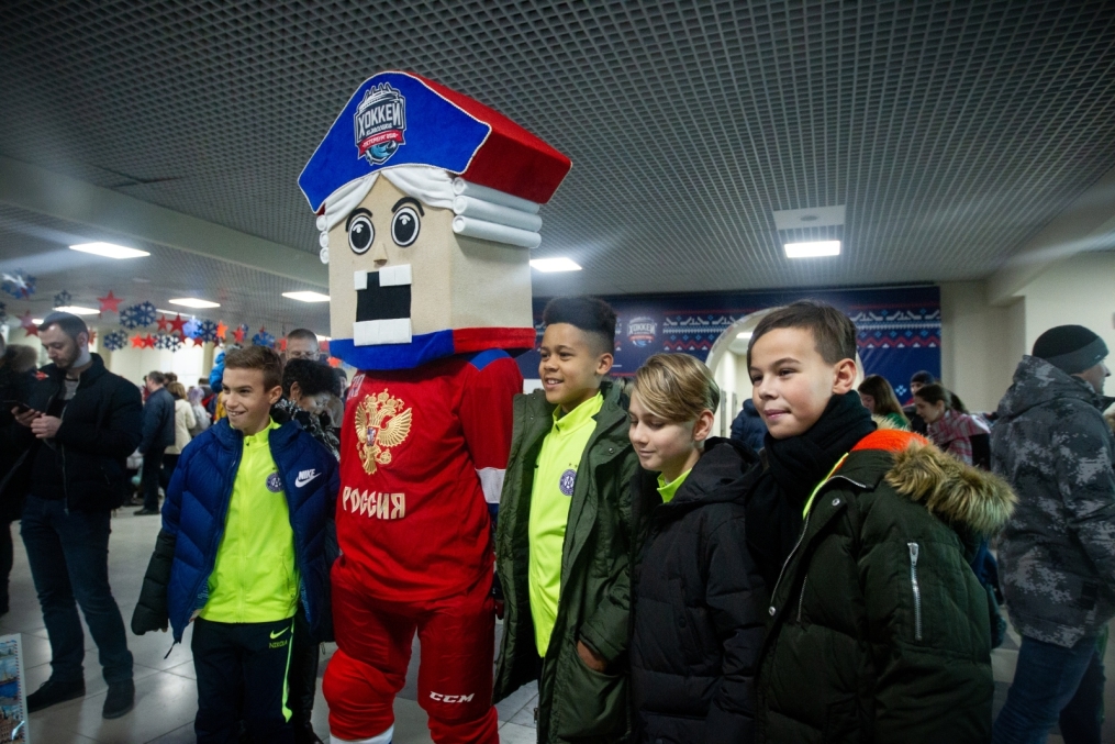 Воспитанники ФК «Аустрия» на матче «Россия» — «Финляндия»