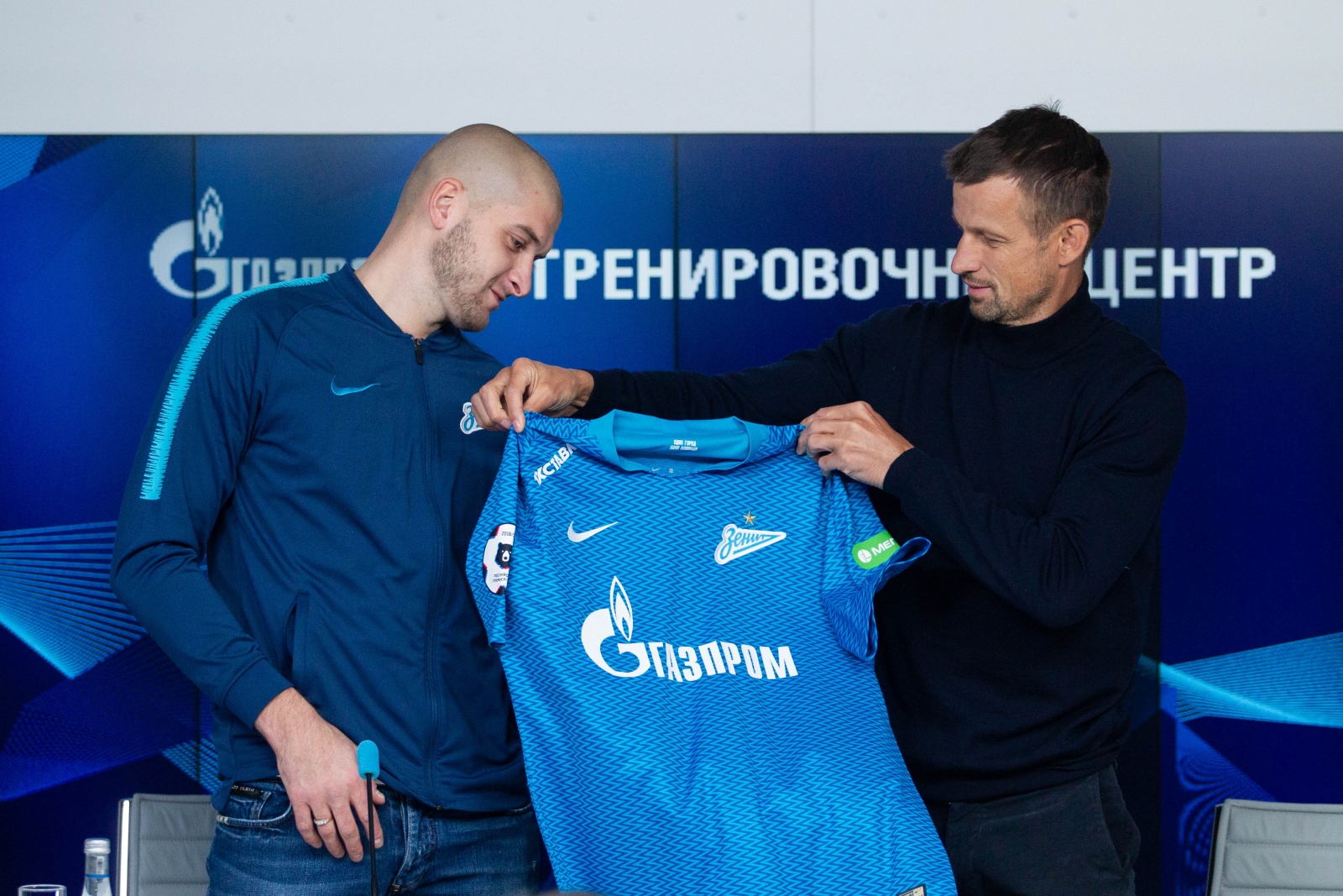 Представление Ярослава Ракицкого, нового игрока ФК «Зенит»