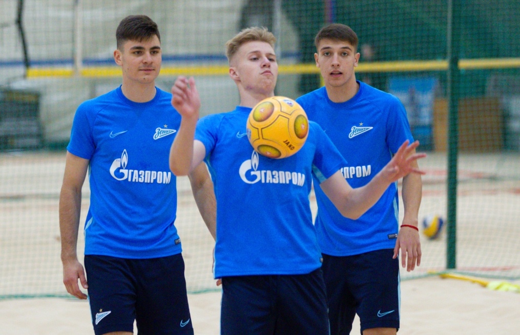 Тренировка «Зенита»-2 по пляжному футболу