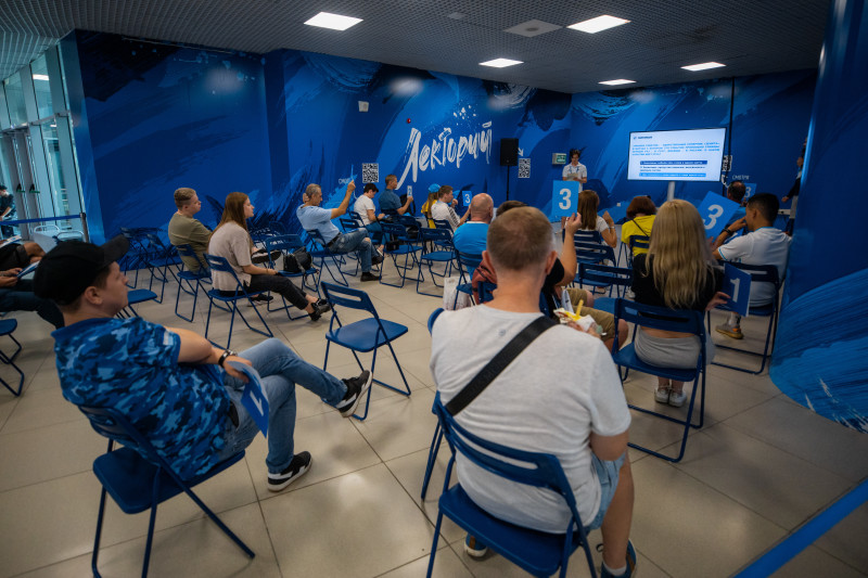 Фан-променад на матче «Зенит» — «Крылья Советов»