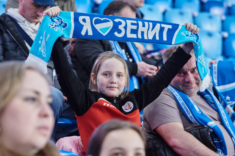 Болельщики на матче «Зенит» — «Рубин»