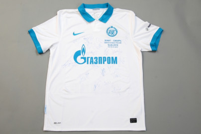 Футболка
