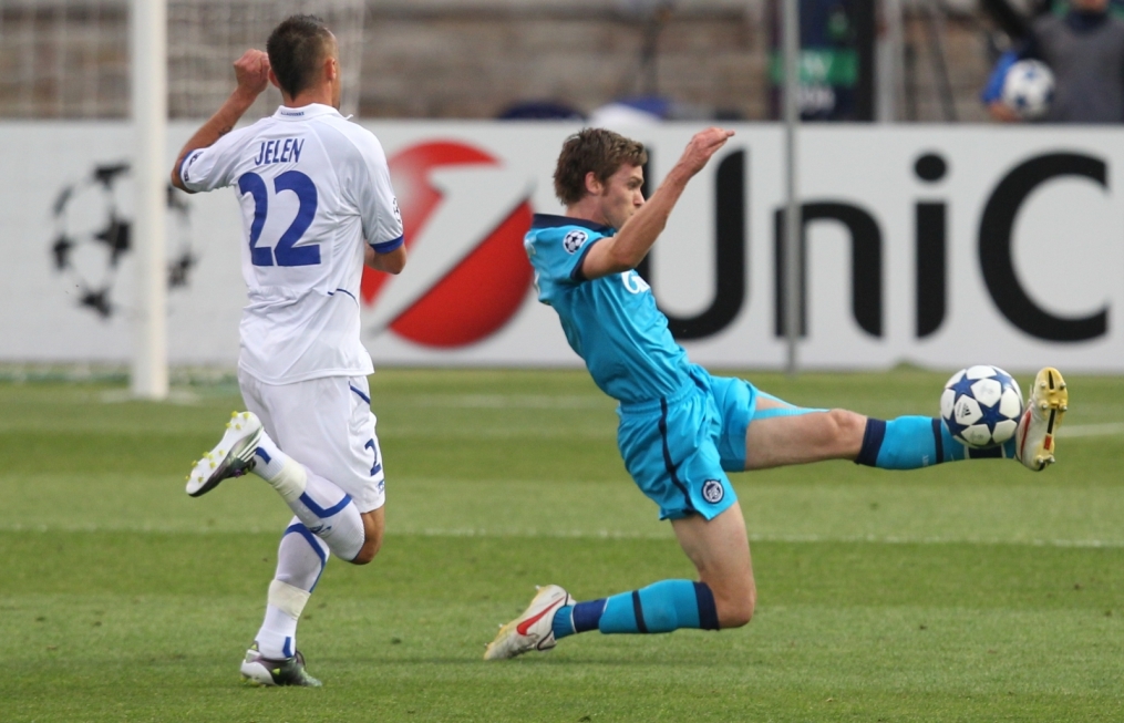Лига чемпионов 2010/11, Плей-офф,  «Зенит» — «Осер»