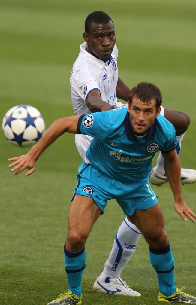 Лига чемпионов 2010/11, Плей-офф,  «Зенит» — «Осер»