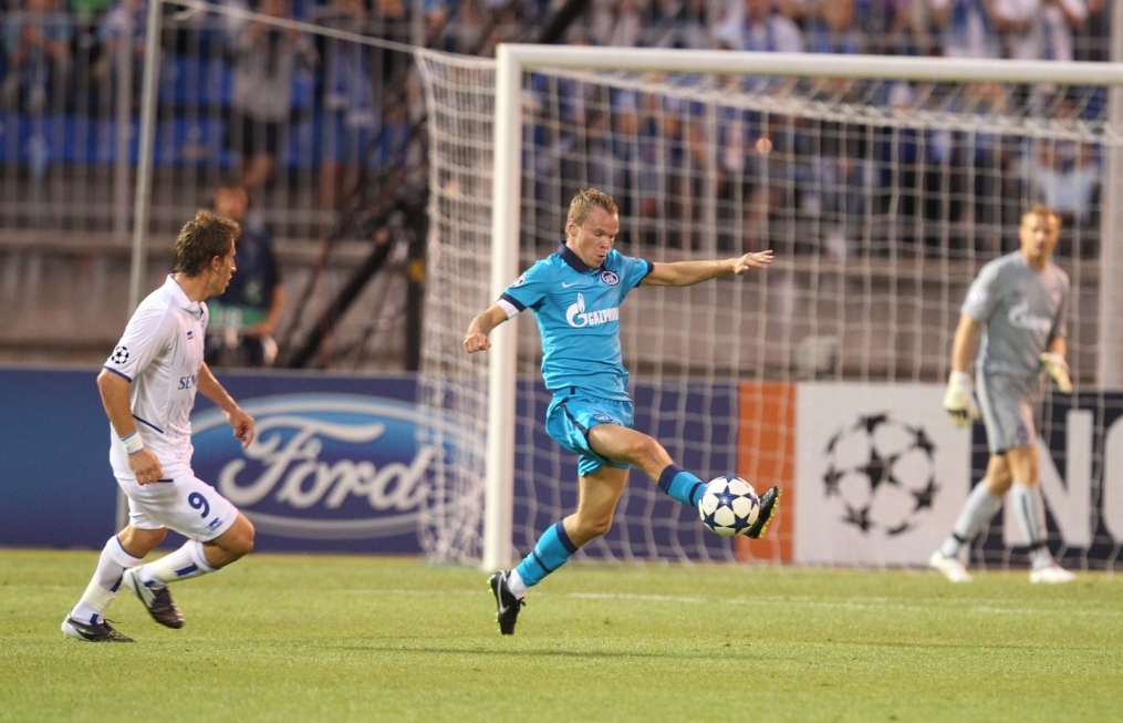 Лига чемпионов 2010/11, Плей-офф,  «Зенит» — «Осер»