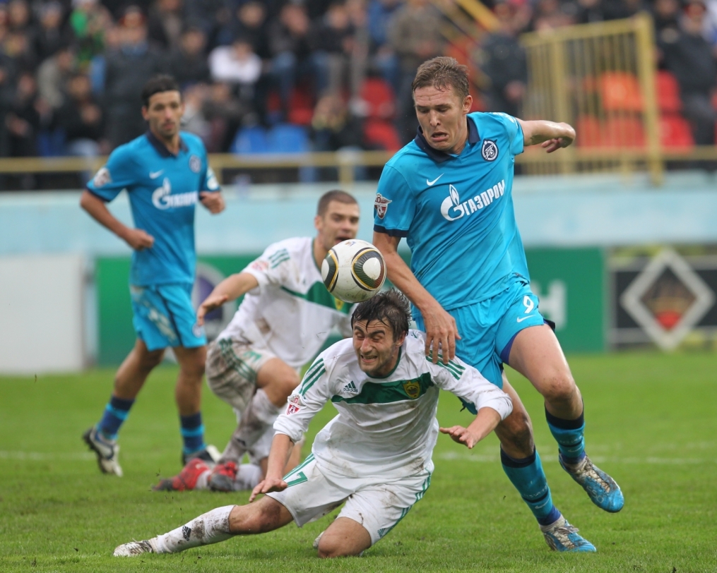 Чемпионат России 2010 года, 25 тур, футбольный матч Анжи—Зенит