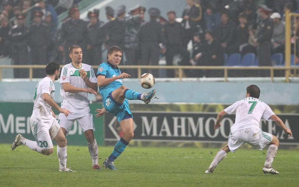 Чемпионат России 2010 года, 25 тур, футбольный матч Анжи—Зенит