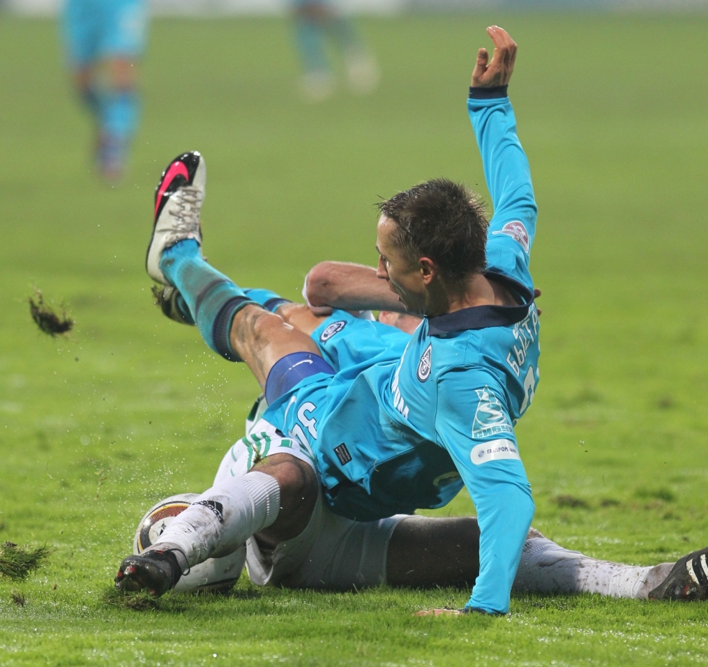 Чемпионат России 2010 года, 25 тур, футбольный матч Анжи—Зенит