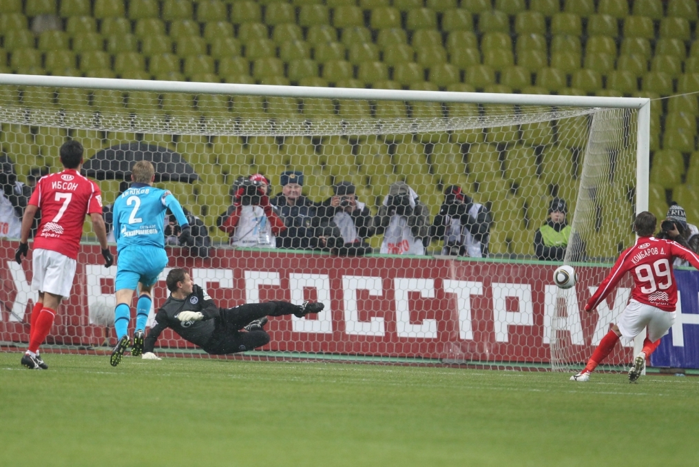 Чемпионата России 2010, 16-й тур, Спартак (Москва) — Зенит (СПб). 