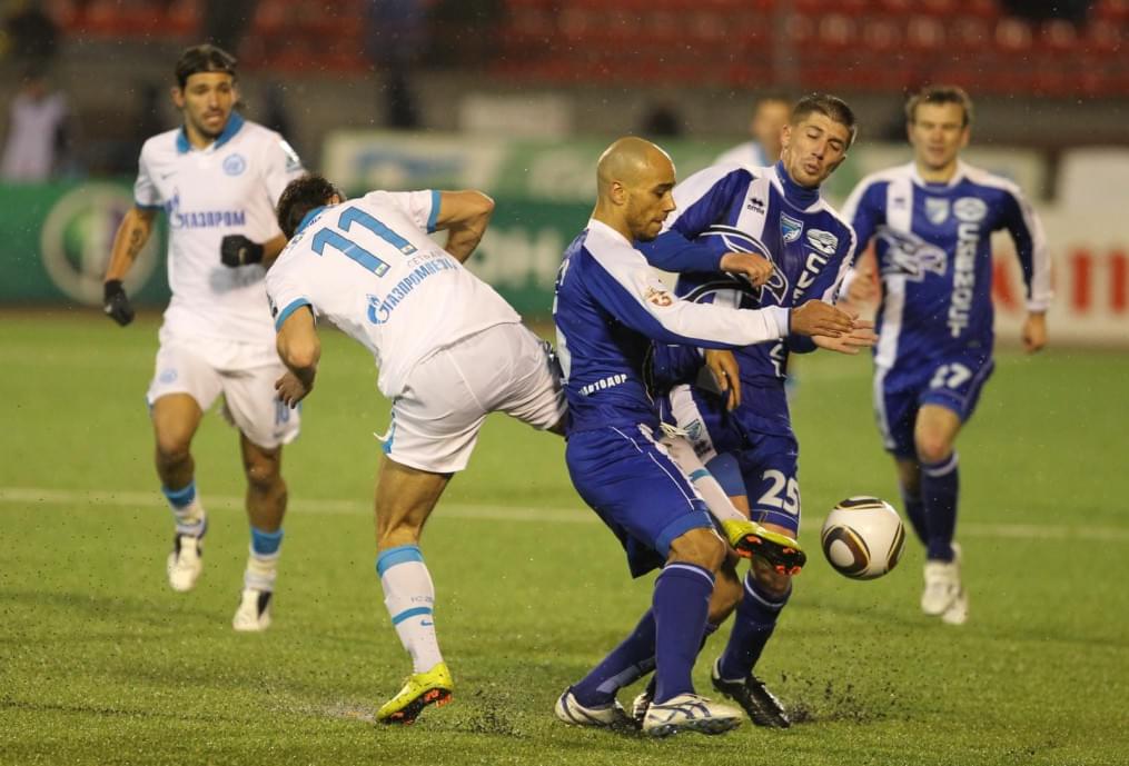 Чемпионат России 2010. 27 тур, Футбольный матч Сибирь—Зенит