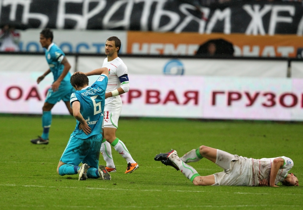 Mатч 23-го тура СОГАЗ-Чемпионата России 2011/12 «Локомотив» — «Зенит»