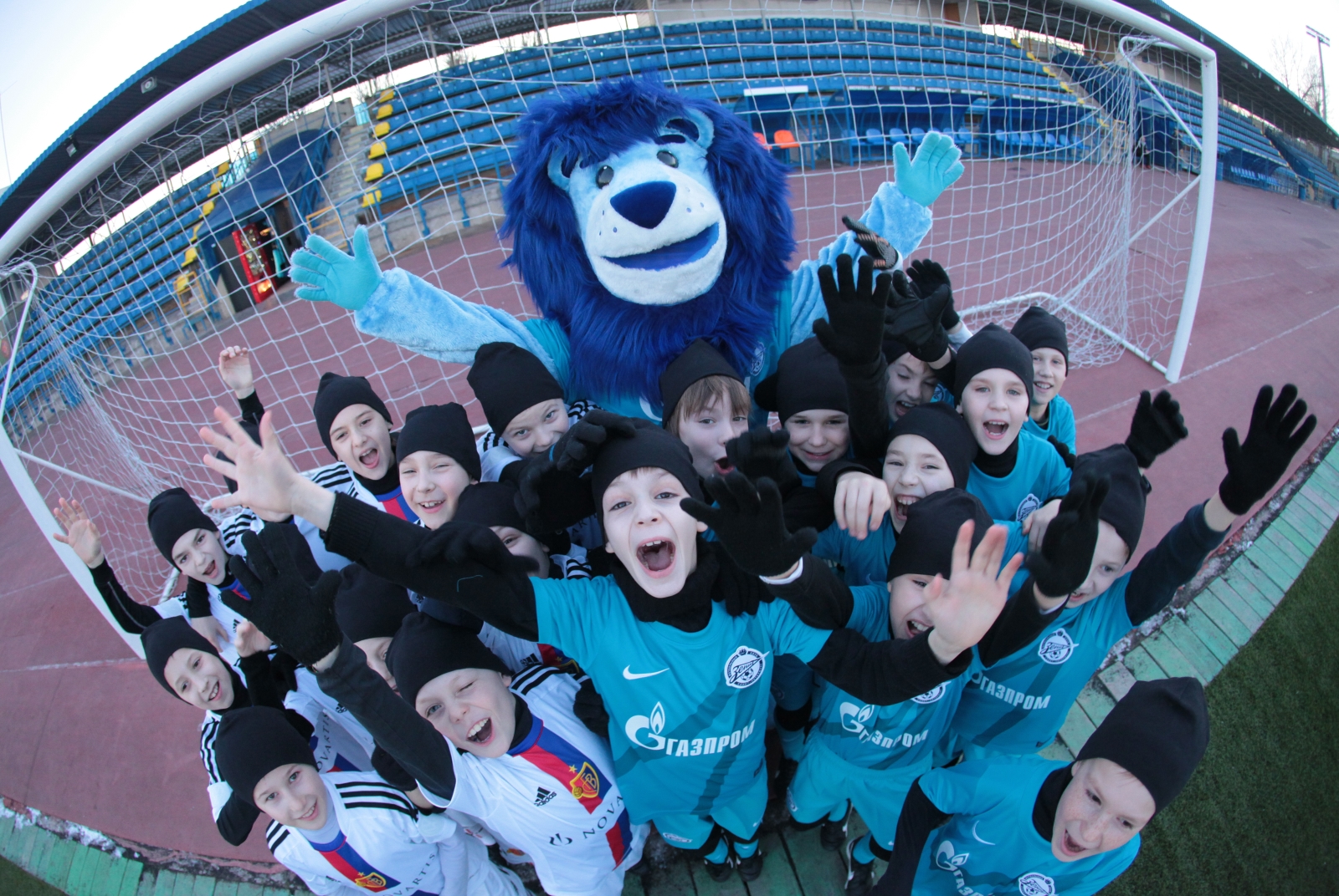 Лига Европы УЕФА 2012/2013,  «Зенит» — «Базель»