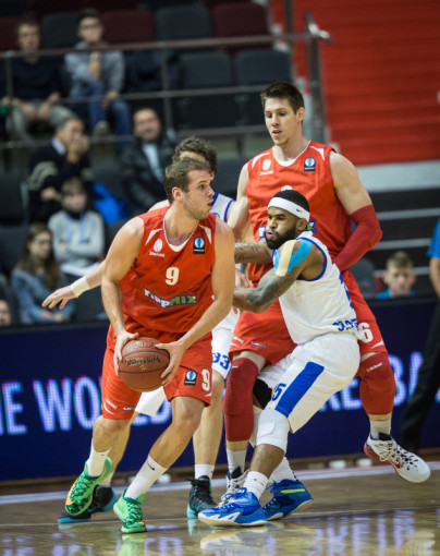 Кубок Европы  2014/2015, «Зенит» — «Сольноки Олай»