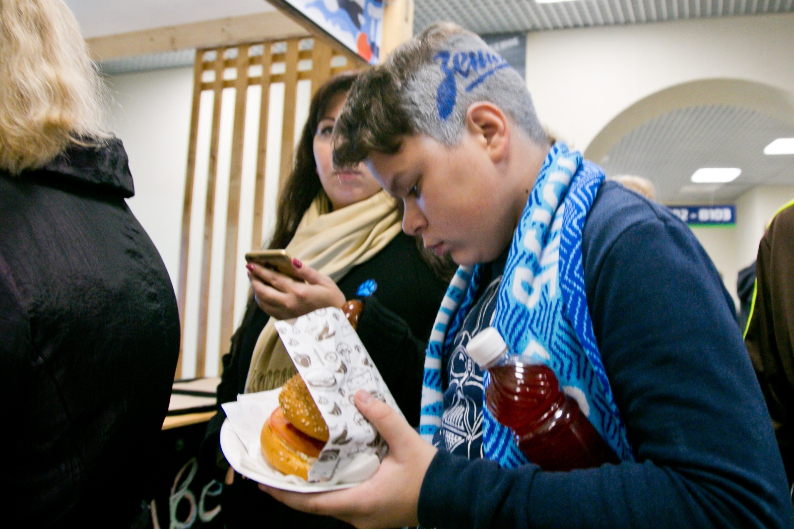 Фестиваль «О, да! Еда! Foodball маркет» на матче «Зенит» — «Локомотив»