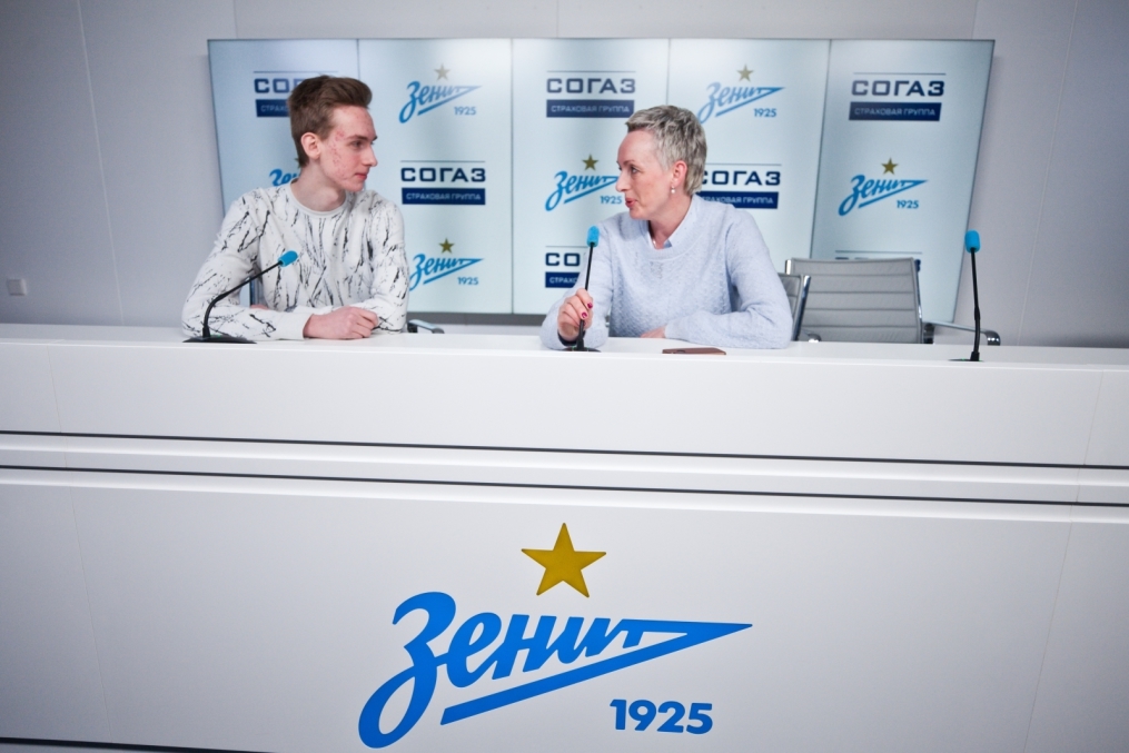 Гости из АО «СОГАЗ» посетили тренировку «Зенита»