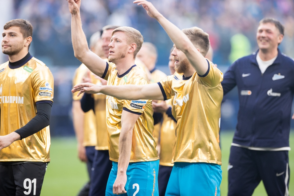 «Зенит» празднует чемпионство после матча «Зенит» — «Химки»