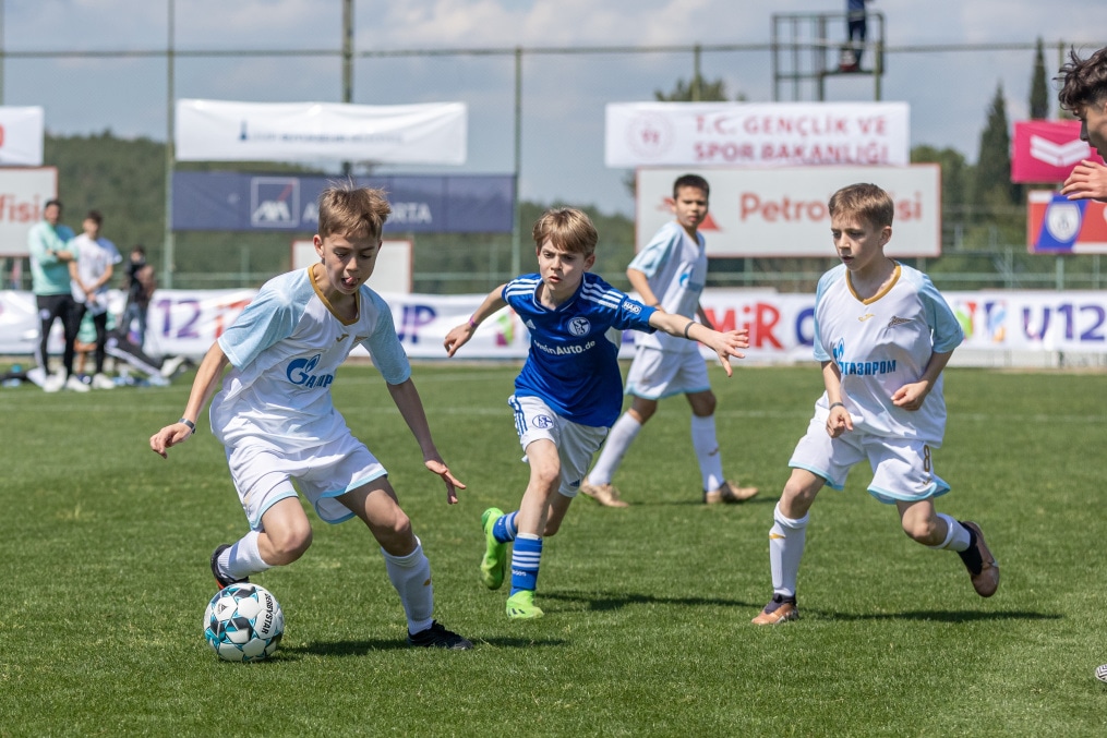 Izmir cup 2023: «Шальке» — «Зенит»-2011