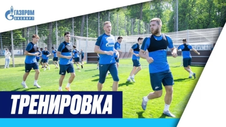 Открытая тренировка «Зенита» перед матчем с «Факелом» Открытая тренировка «Зенита» перед матчем с «Факелом»