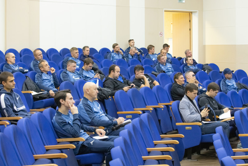 Семинар Ивана Карминати в «Газпром»-Академии