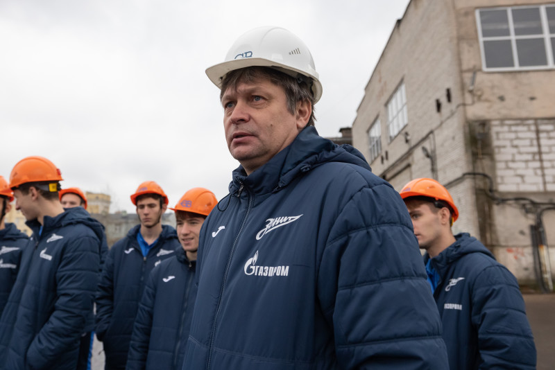 Команда «Газпром»-Академии 2006 г.р. на заводе «Северная верфь»