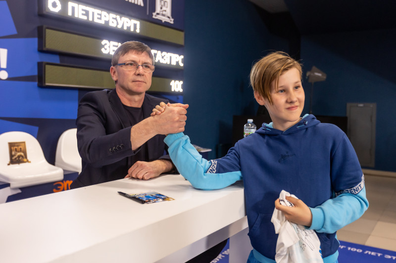 «Фан-Променад» перед матчем  «Зенит» — «Ахмат»
